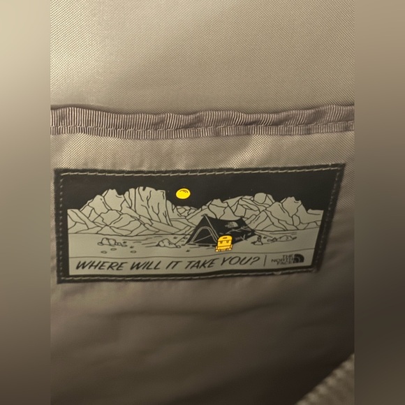 North Face BackPack - Picture 7 of 8